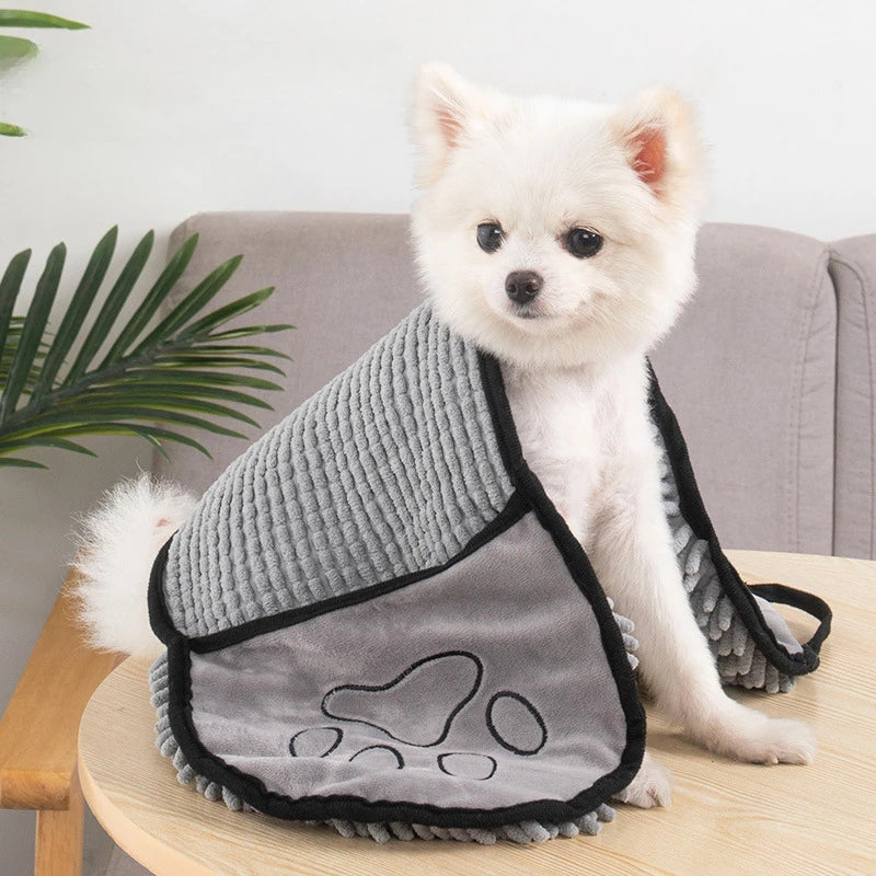 DryPaw™ Pro – Ultra-absorberande Mikrofiberhandduk med Ergonomiska Handfickor